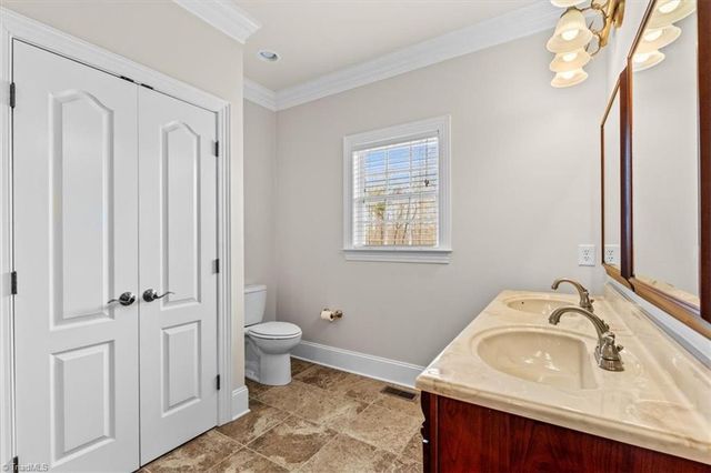 5403 Effieham Street, Oak Ridge, NC 27310