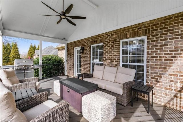 5403 Effieham Street, Oak Ridge, NC 27310