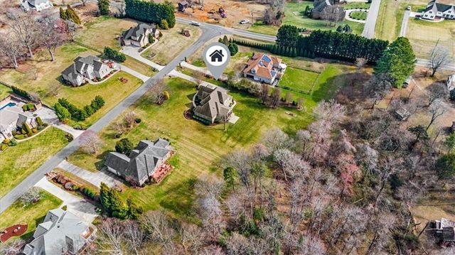 5403 Effieham Street, Oak Ridge, NC 27310