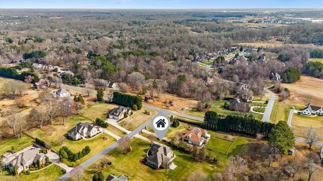 5403 Effieham Street, Oak Ridge, NC 27310