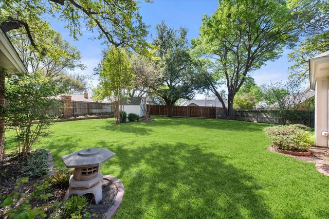 1812 Rollingwood Court, Bedford, TX 76021