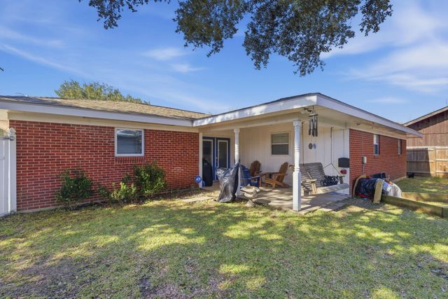 3021 Deaton Street, Lake Charles, LA 70601