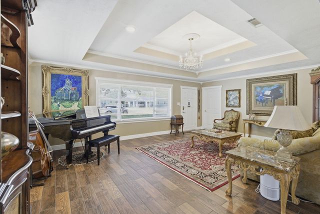 3021 Deaton Street, Lake Charles, LA 70601