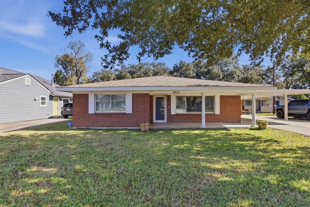 3021 Deaton Street, Lake Charles, LA 70601