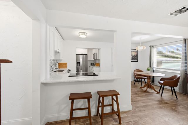 6404 Oak Street, Hollywood, FL 33024