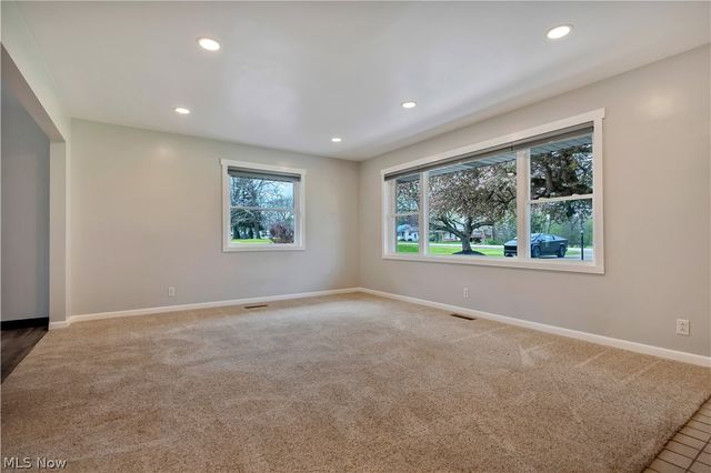 300 Homeworth Road, Alliance, OH 44601