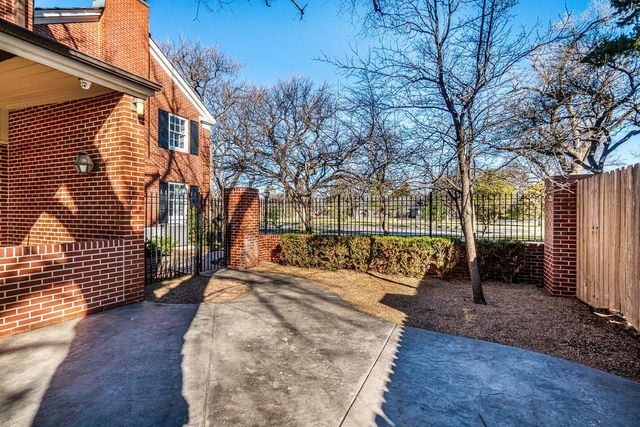 2205 S Julian Boulevard, Amarillo, TX 79102