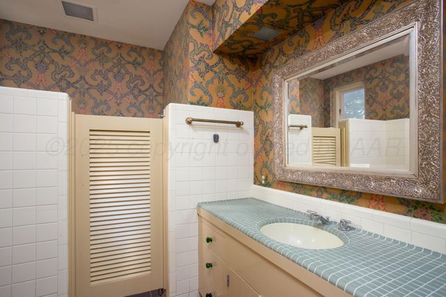 2205 S Julian Boulevard, Amarillo, TX 79102