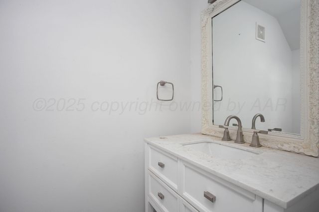 2205 S Julian Boulevard, Amarillo, TX 79102