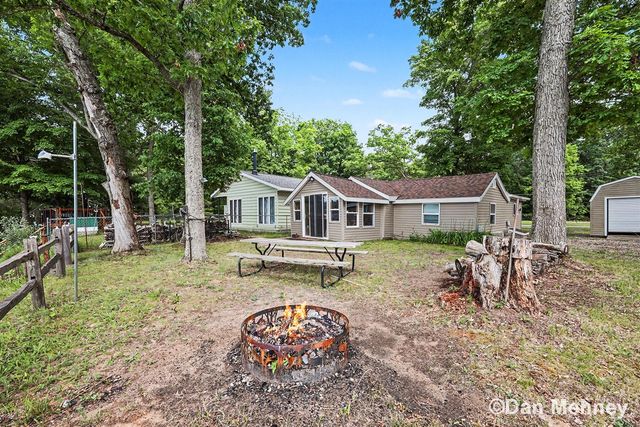 5539 Front Street, Newaygo, MI 49337