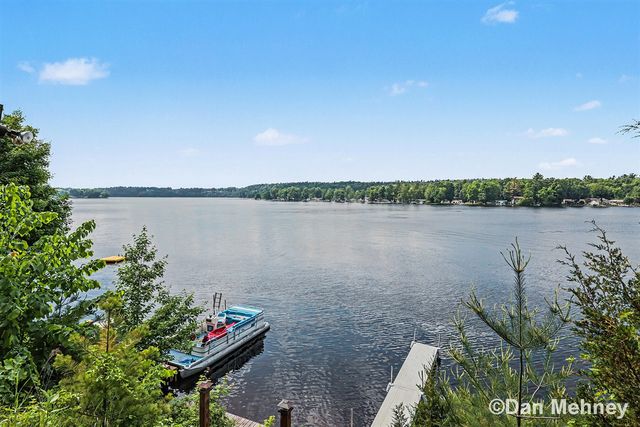 5539 Front Street, Newaygo, MI 49337