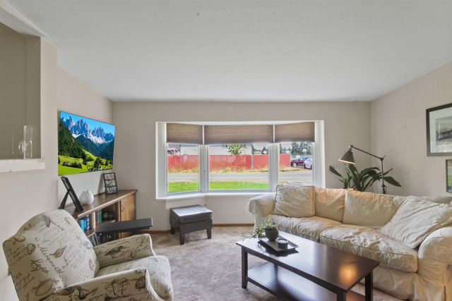 9722 E Valleyway Ave, Spokane Valley, WA 99206