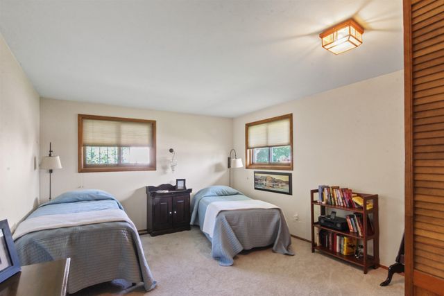9722 E Valleyway Ave, Spokane Valley, WA 99206