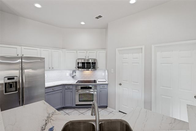 10606 Stone Falls Lane, Frisco, TX 75035