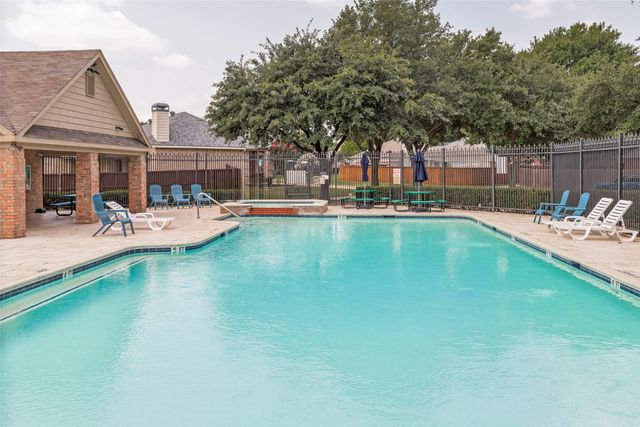10606 Stone Falls Lane, Frisco, TX 75035