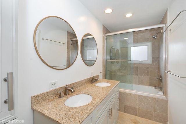 2757 N Wayne Avenue A, Chicago, IL 60614