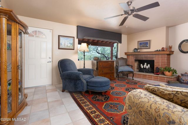 8625 N Mulberry Drive, Tucson, AZ 85704