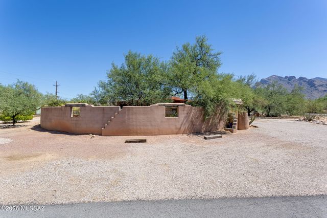 8625 N Mulberry Drive, Tucson, AZ 85704