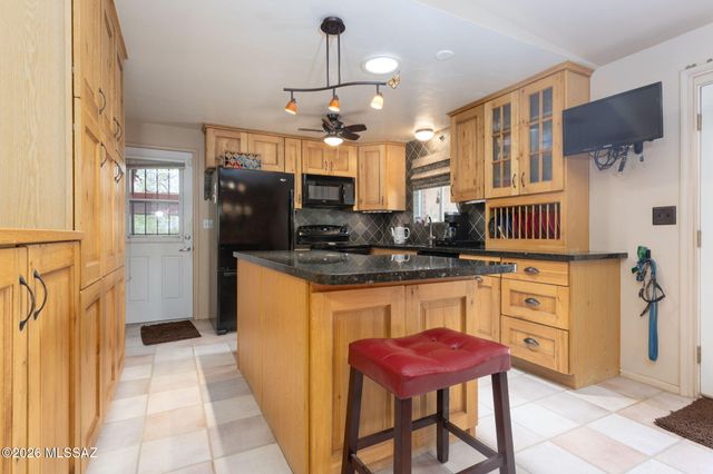 8625 N Mulberry Drive, Tucson, AZ 85704