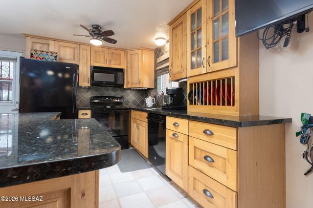 8625 N Mulberry Drive, Tucson, AZ 85704