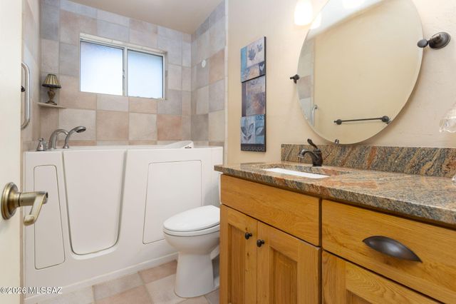 8625 N Mulberry Drive, Tucson, AZ 85704