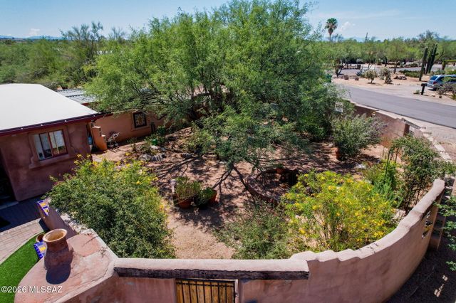 8625 N Mulberry Drive, Tucson, AZ 85704