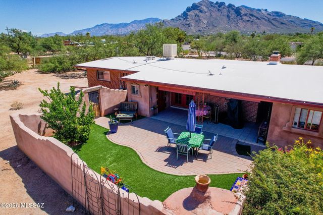 8625 N Mulberry Drive, Tucson, AZ 85704
