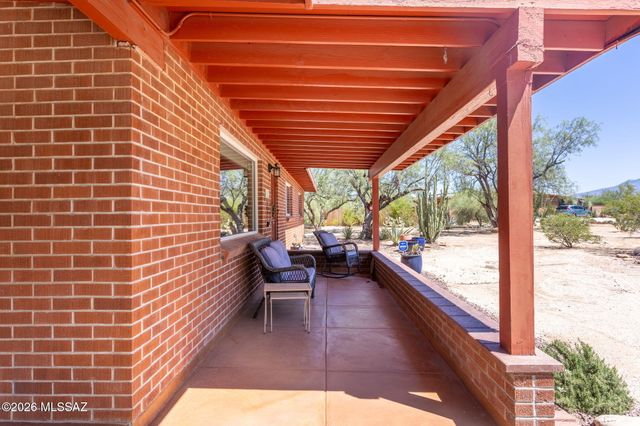 8625 N Mulberry Drive, Tucson, AZ 85704