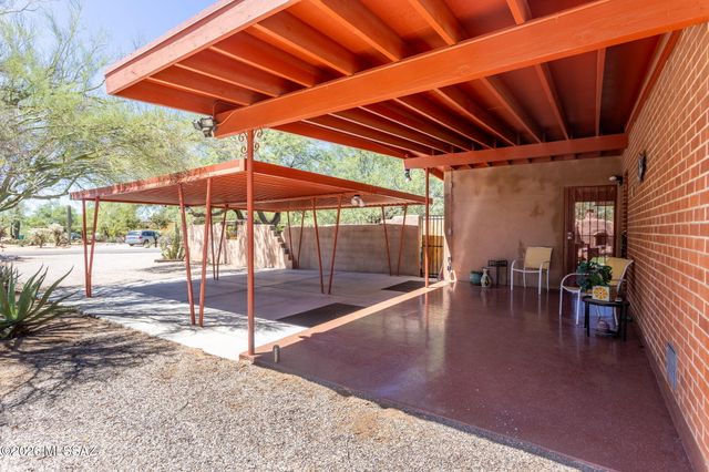 8625 N Mulberry Drive, Tucson, AZ 85704