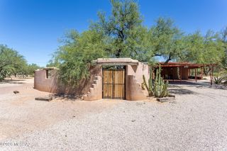 8625 N Mulberry Drive, Tucson, AZ 85704