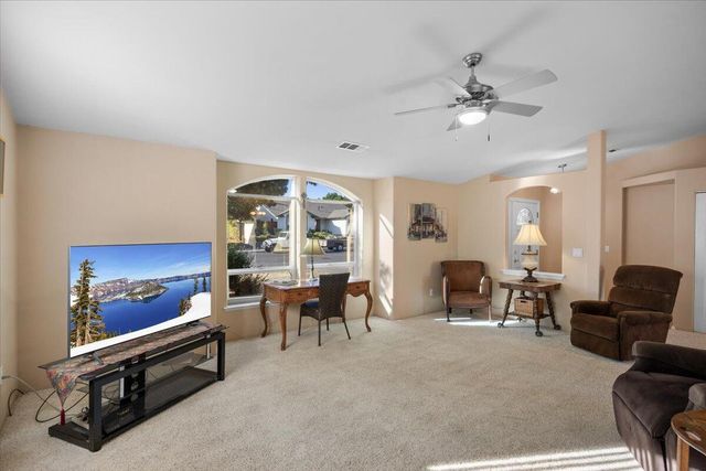 514 Westminster Drive, Eagle Point, OR 97524