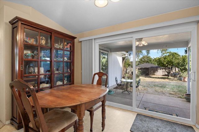 514 Westminster Drive, Eagle Point, OR 97524