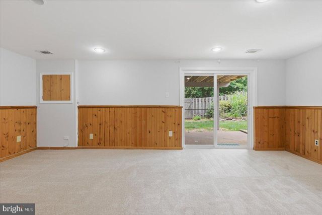 5526 HOLLINS LN, Burke, VA 22015