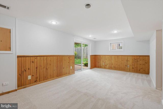 5526 HOLLINS LN, Burke, VA 22015