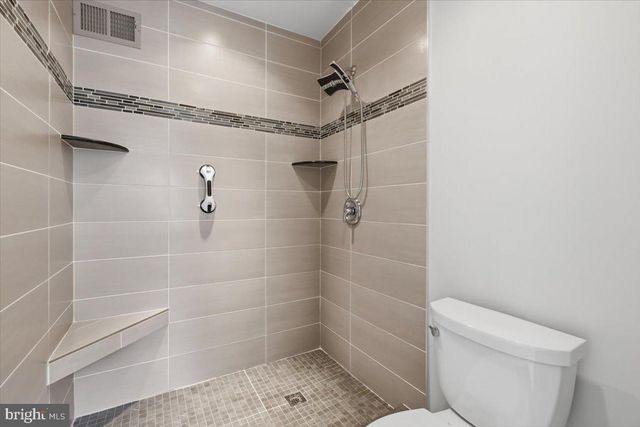 5526 HOLLINS LN, Burke, VA 22015