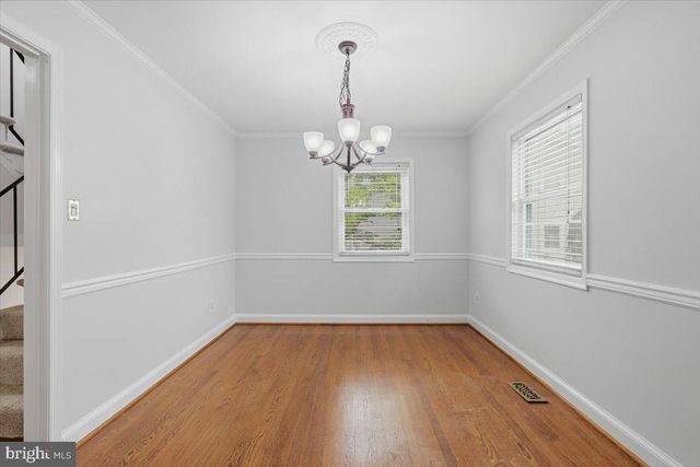 5526 HOLLINS LN, Burke, VA 22015
