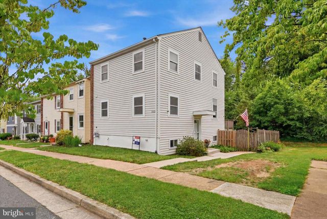 5526 HOLLINS LN, Burke, VA 22015