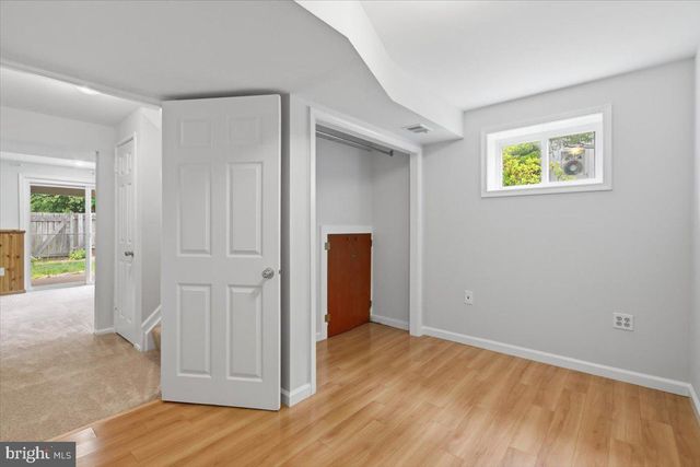 5526 HOLLINS LN, Burke, VA 22015