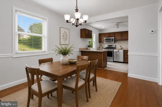 5526 HOLLINS LN, Burke, VA 22015