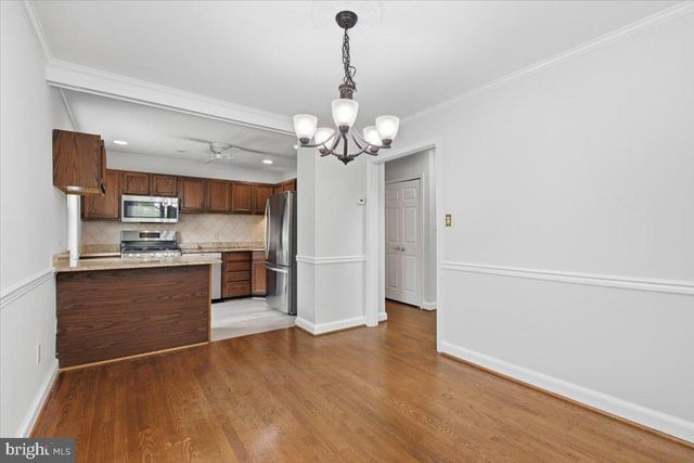 5526 HOLLINS LN, Burke, VA 22015