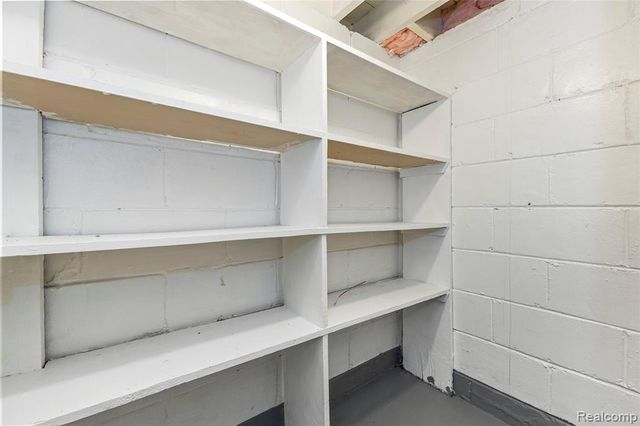 14800 Kilbourne Street, Detroit, MI 48213