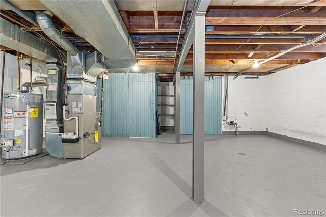 14800 Kilbourne Street, Detroit, MI 48213