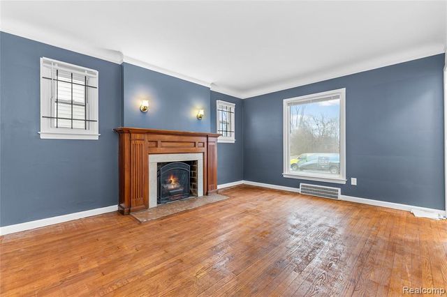 14800 Kilbourne Street, Detroit, MI 48213