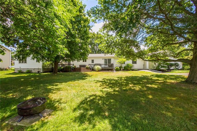 5194 Laura Lane, Canandaigua Town, NY 14424