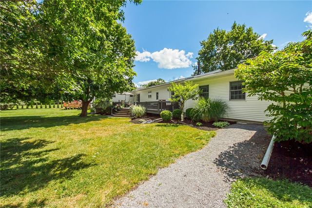 5194 Laura Lane, Canandaigua Town, NY 14424