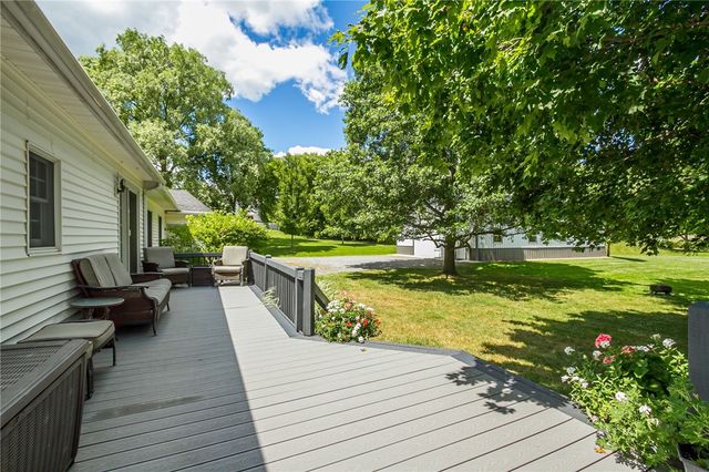 5194 Laura Lane, Canandaigua Town, NY 14424