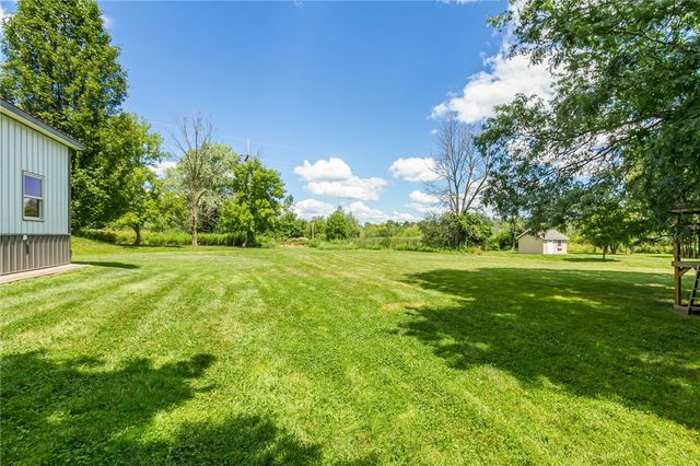 5194 Laura Lane, Canandaigua Town, NY 14424