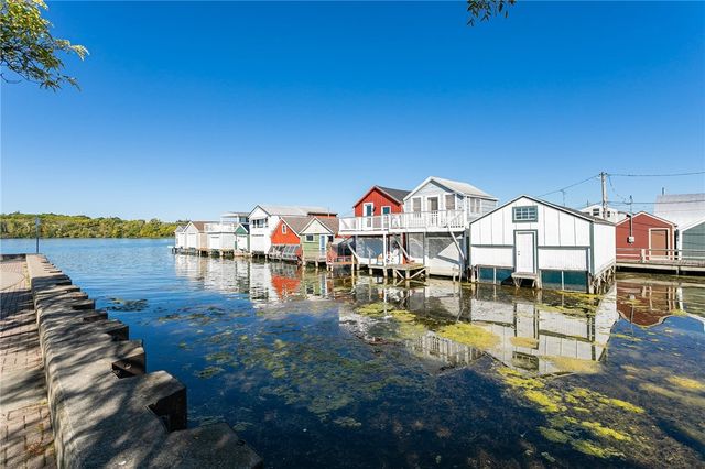 5194 Laura Lane, Canandaigua Town, NY 14424