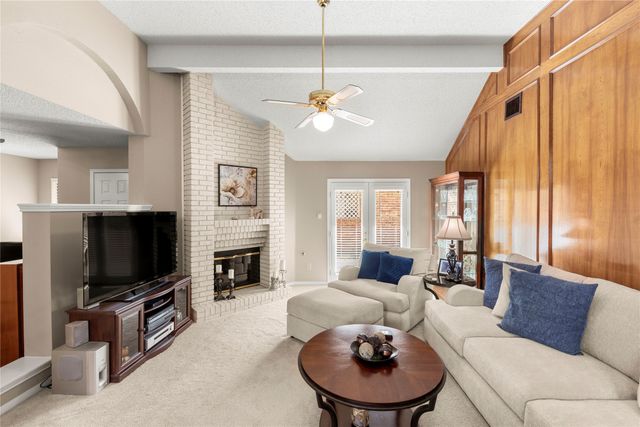 9402 Los Alamos Trail, Irving, TX 75063