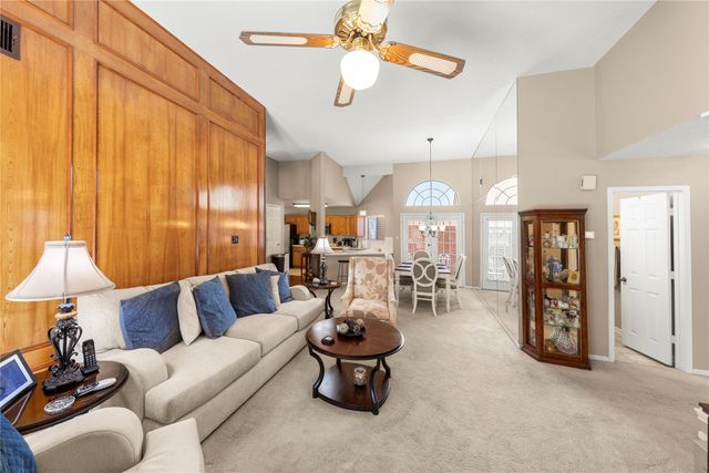 9402 Los Alamos Trail, Irving, TX 75063